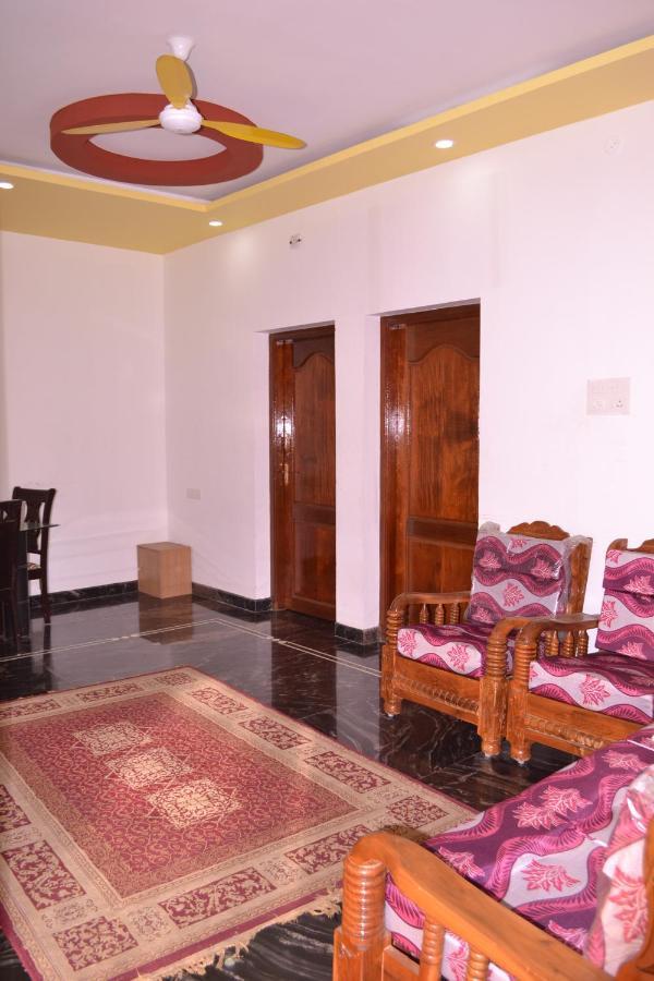 Yuga Guest House Кутталам Экстерьер фото