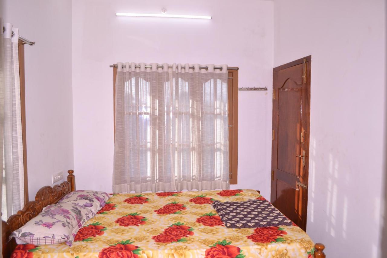 Yuga Guest House Кутталам Экстерьер фото