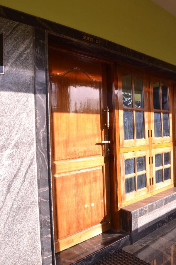Yuga Guest House Кутталам Экстерьер фото