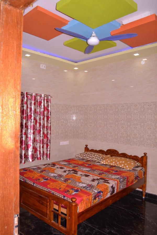 Yuga Guest House Кутталам Экстерьер фото